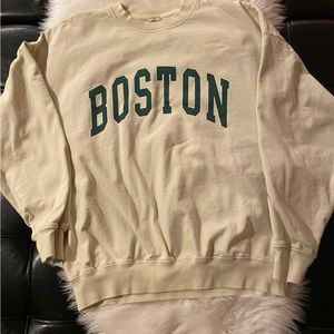 Women’s brandy Melville crewneck